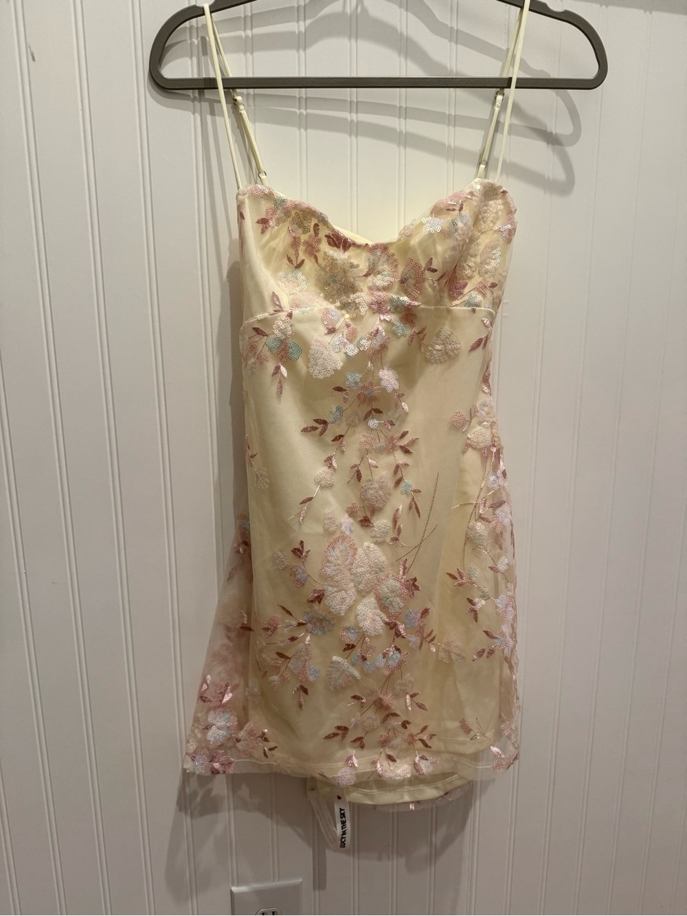 NWT Lucy in the Sky Embroidered Floral Babydoll Dress in Cream size S